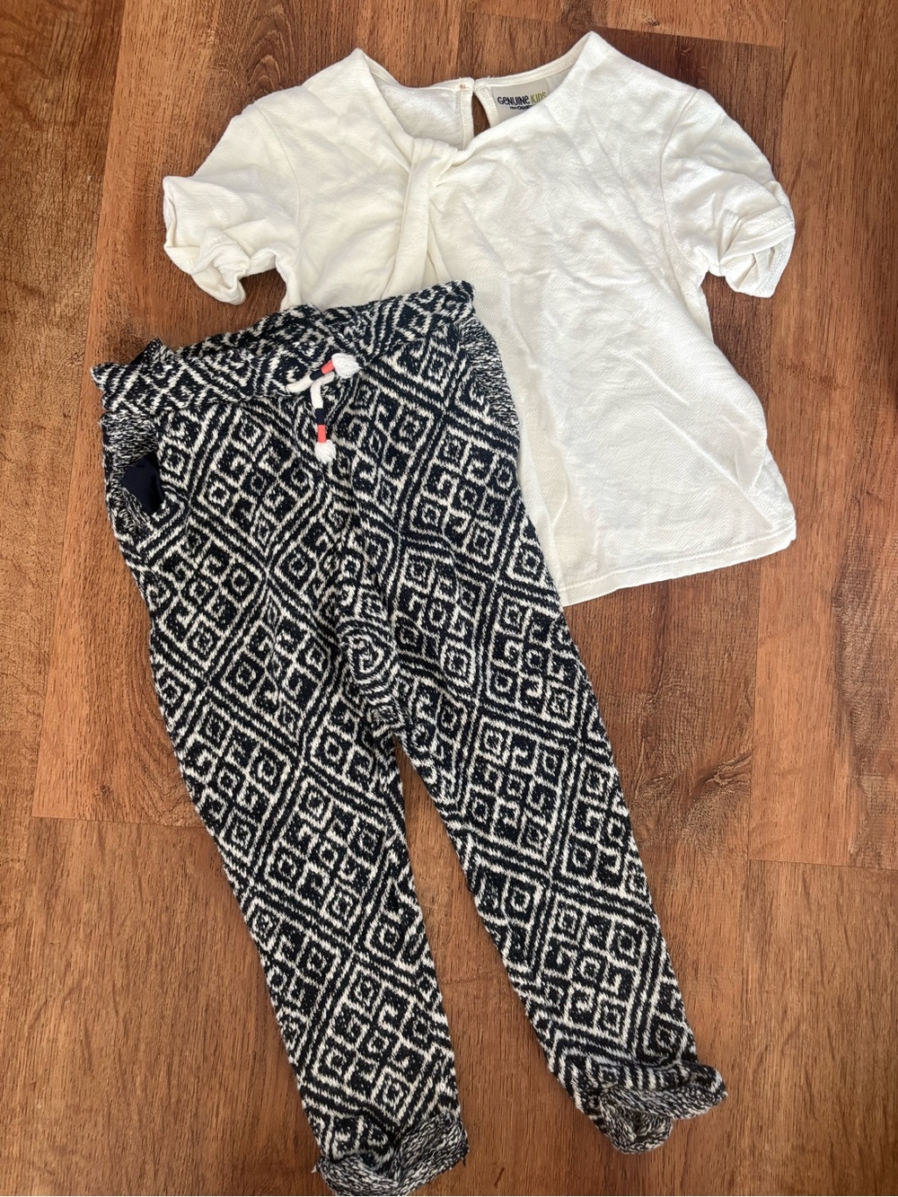 3T Kids Black & White Patterned Knit Jogger Pants and White Shirt